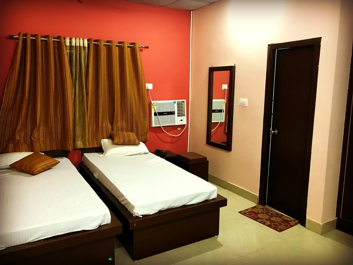 Sanskar Gardens Hotel Ranchi Buitenkant foto